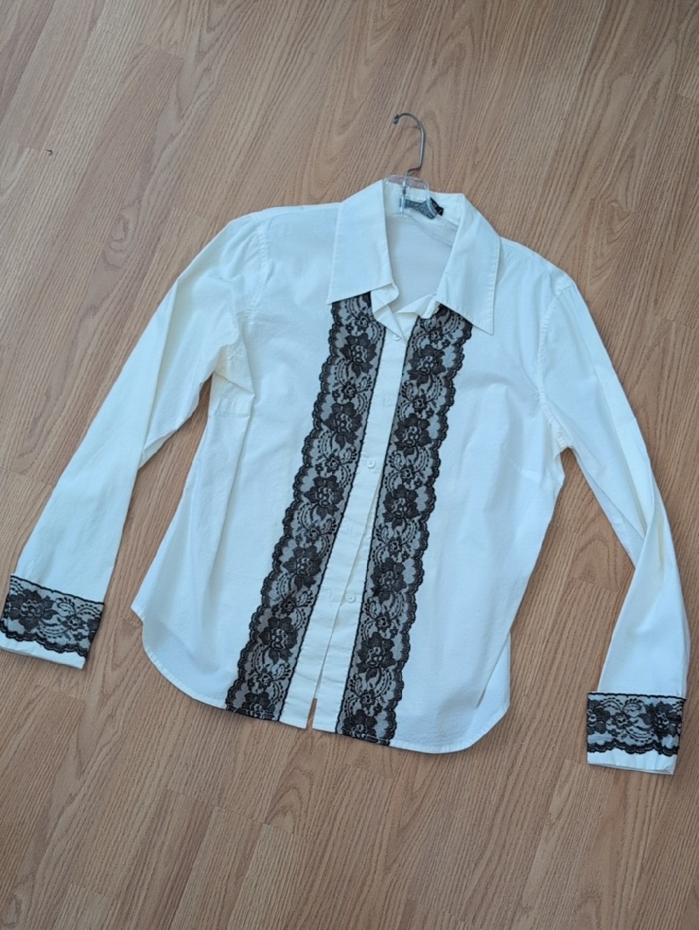 Karen Kane White Button-Down Shirt with Black Lace Trim